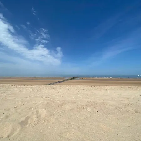 A&s - - * Ostend